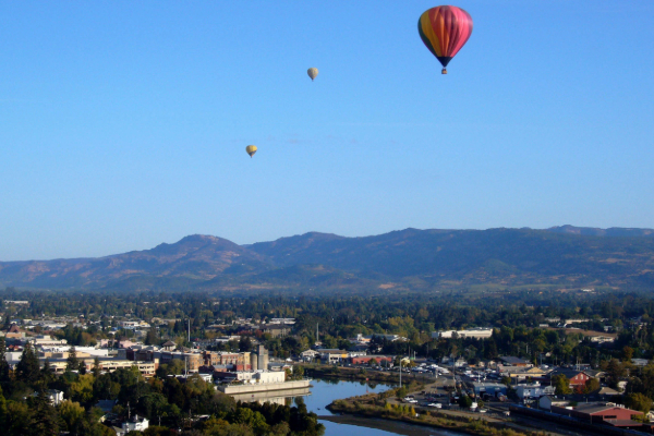 hot air balloon ride over downtown napa